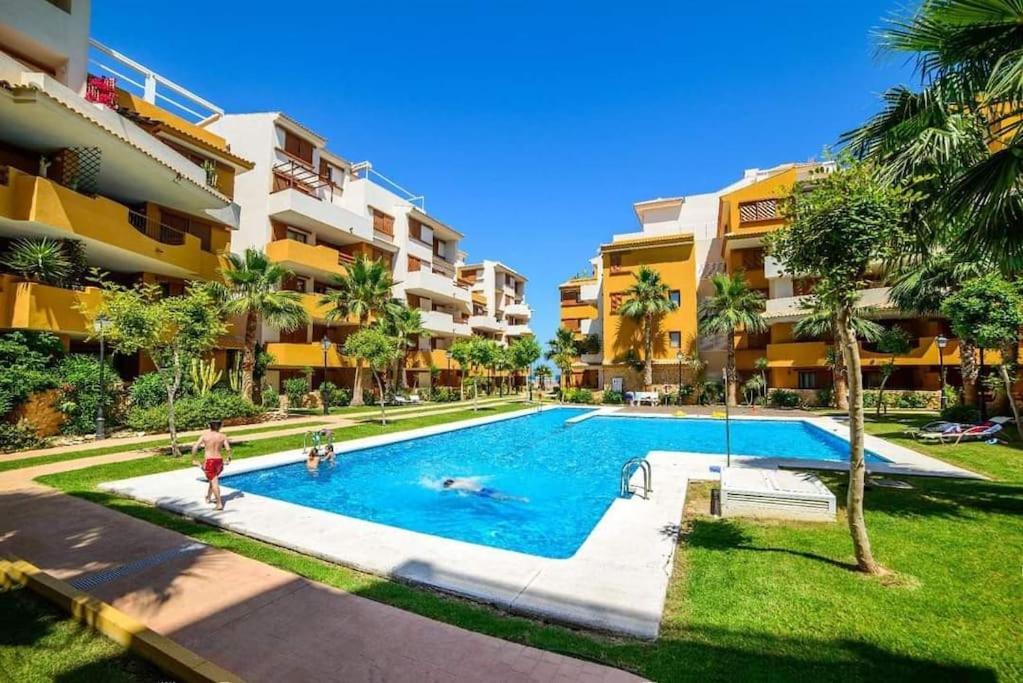 Olivia Sunny 2 Bedroom Apartament Punta Prima Torrevieja Buitenkant foto